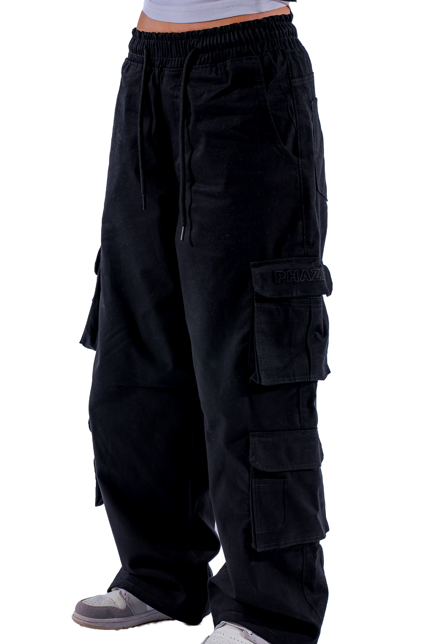 BLACK CARGO PANTS