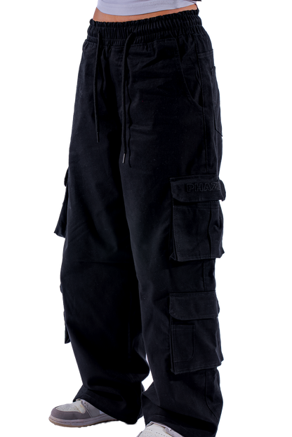 BLACK CARGO PANTS