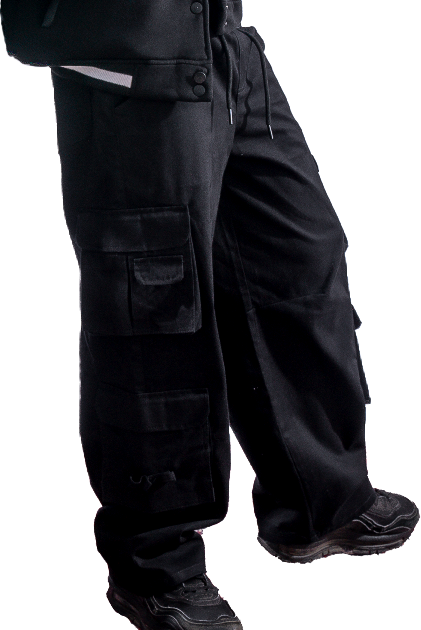 BLACK CARGO PANTS